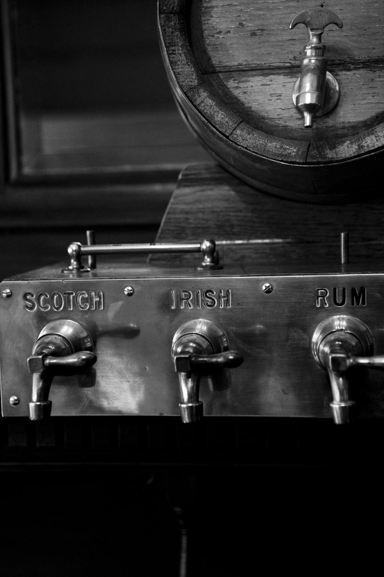 One Devonshire Gardens A Hotel Du Vin Γλασκώβη Εξωτερικό φωτογραφία A tap for Irish whiskey